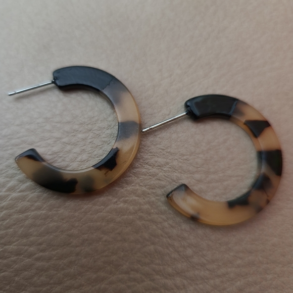 Two for $20,  Tortoise Shell Earrings, Shell Hoop Earrings, Minimalist Cute - Picture 4 of 8